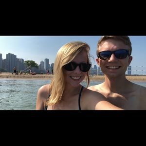 Meet your Posher, Alyssa